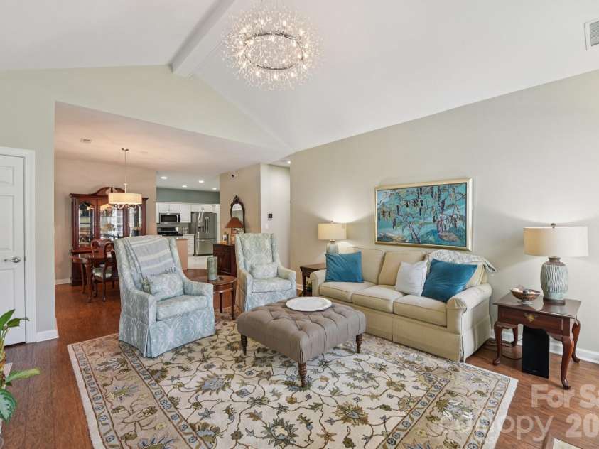 10816 Willow Crossing Drive, Charlotte, NC 28210.  MLS# CAR4362144, YatesRealty ID 28388. 