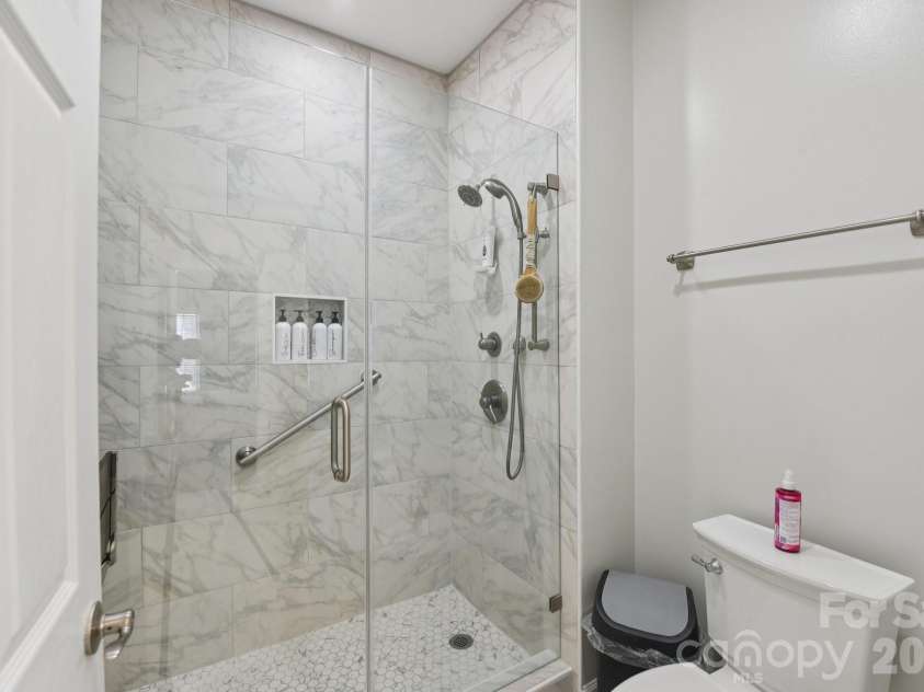 10816 Willow Crossing Drive, Charlotte, NC 28210.  MLS# CAR4362144, YatesRealty ID 28388. 