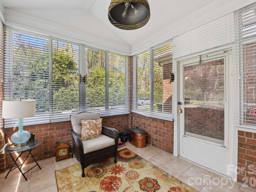 10816 Willow Crossing Drive, Charlotte, NC 28210.  MLS# CAR4362144, YatesRealty ID 28388. 