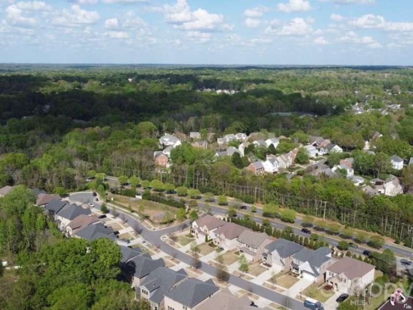2232 Lawton Bluff Road, Charlotte, NC 28226.  MLS# CAR4366488, YatesRealty ID 28389. 