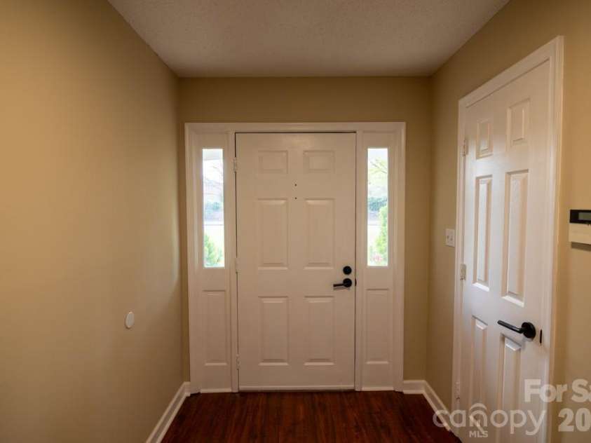 2232 Lawton Bluff Road, Charlotte, NC 28226.  MLS# CAR4366488, YatesRealty ID 28389. 