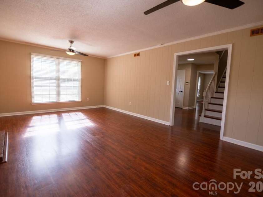 2232 Lawton Bluff Road, Charlotte, NC 28226.  MLS# CAR4366488, YatesRealty ID 28389. 