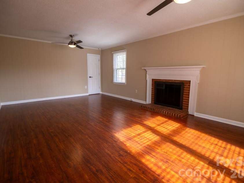 2232 Lawton Bluff Road, Charlotte, NC 28226.  MLS# CAR4366488, YatesRealty ID 28389. 