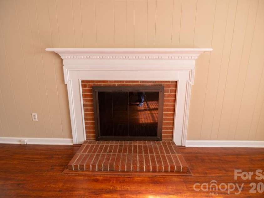 2232 Lawton Bluff Road, Charlotte, NC 28226.  MLS# CAR4366488, YatesRealty ID 28389. 