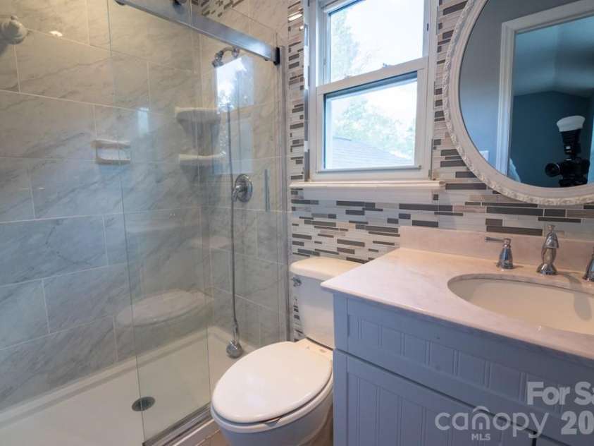 2232 Lawton Bluff Road, Charlotte, NC 28226.  MLS# CAR4366488, YatesRealty ID 28389. 