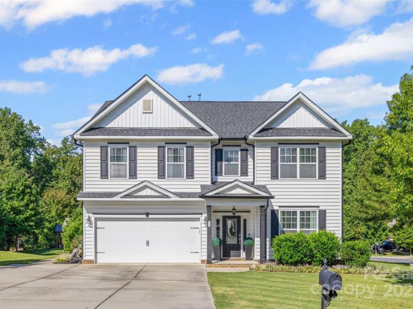 559 Daventry Court, Clover, SC 29710.  MLS# CAR4302068, YatesRealty ID 2839. 