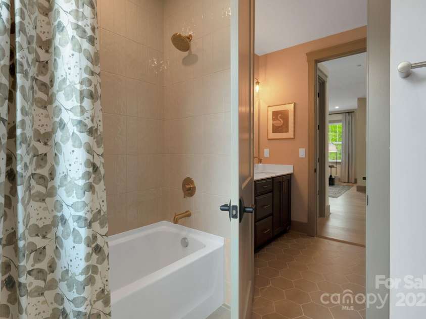 13648 Glennmayes Road, Huntersville, NC 28078.  MLS# CAR4265623, YatesRealty ID 28390. 
