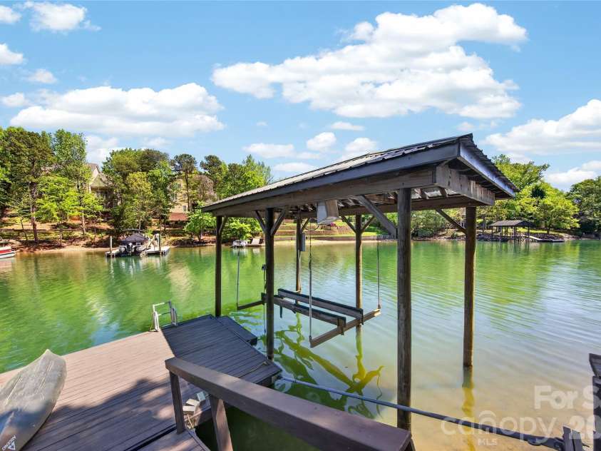 16118 Tana Tea Circle, Tega Cay, SC 29708.  MLS# CAR4368051, YatesRealty ID 28390. Covered Stationary Dock