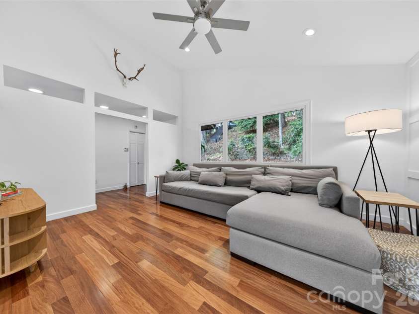 16118 Tana Tea Circle, Tega Cay, SC 29708.  MLS# CAR4368051, YatesRealty ID 28390. Mid Century Design