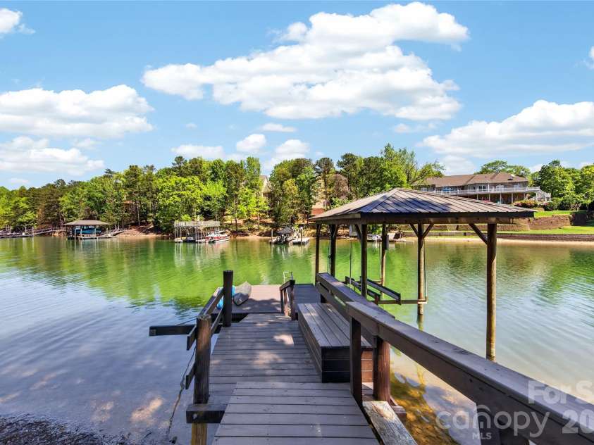 16118 Tana Tea Circle, Tega Cay, SC 29708.  MLS# CAR4368051, YatesRealty ID 28390. Walkway To Dock