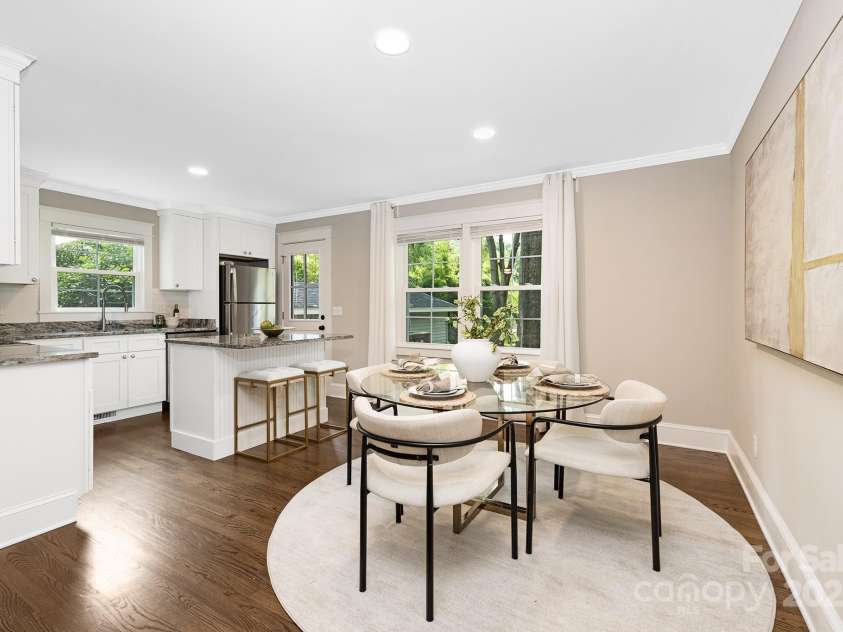 1744 Emerywood Drive, Charlotte, NC 28210.  MLS# CAR4272358, YatesRealty ID 28391. 