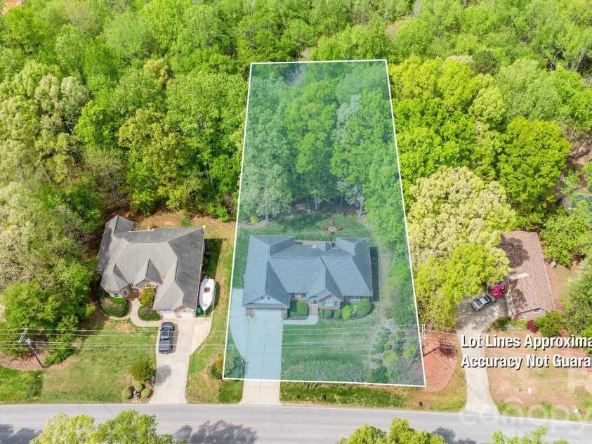 7867 Golf Course Drive, Denver, NC 28037.  MLS# CAR4355635, YatesRealty ID 28391. 0.63 Acre Lot