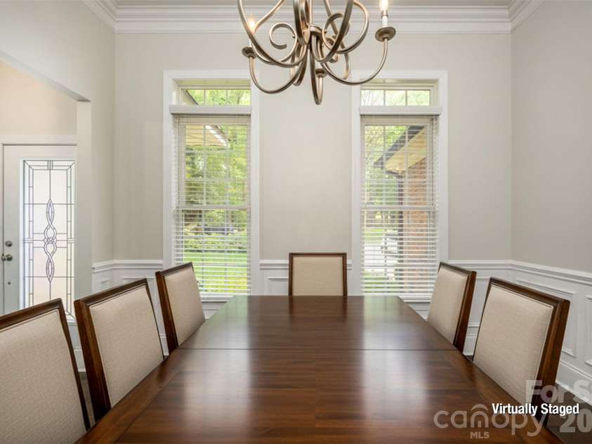 7867 Golf Course Drive, Denver, NC 28037.  MLS# CAR4355635, YatesRealty ID 28391. Elegant Dining Area