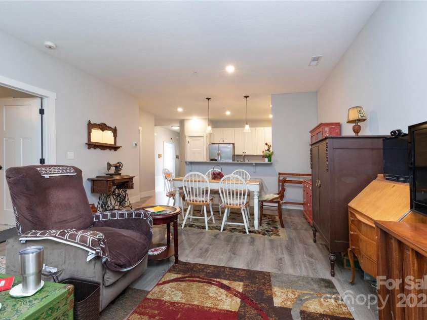 138 Foxden Drive, Fletcher, NC 28732.  MLS# CAR4258782, YatesRealty ID 28394. 