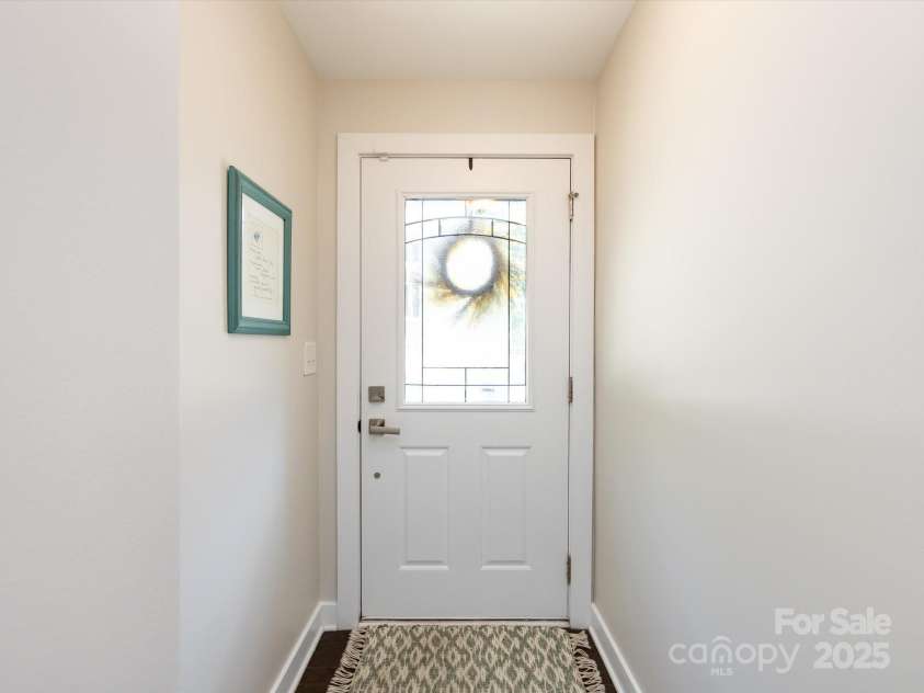 1839 Shumard Lane, Charlotte, NC 28205.  MLS# CAR4264999, YatesRealty ID 28395. 