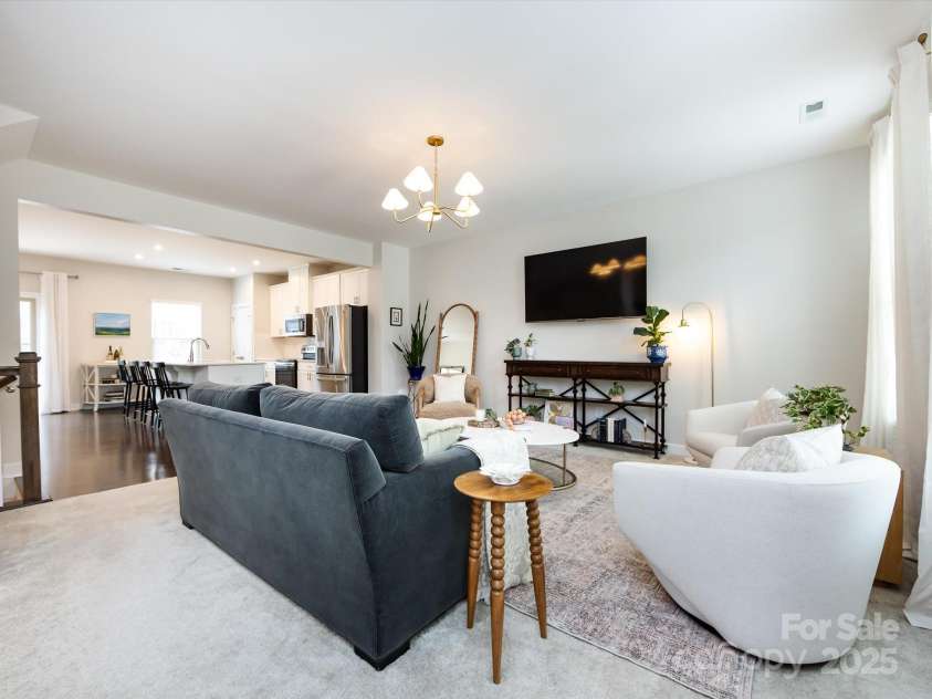 1839 Shumard Lane, Charlotte, NC 28205.  MLS# CAR4264999, YatesRealty ID 28395. 