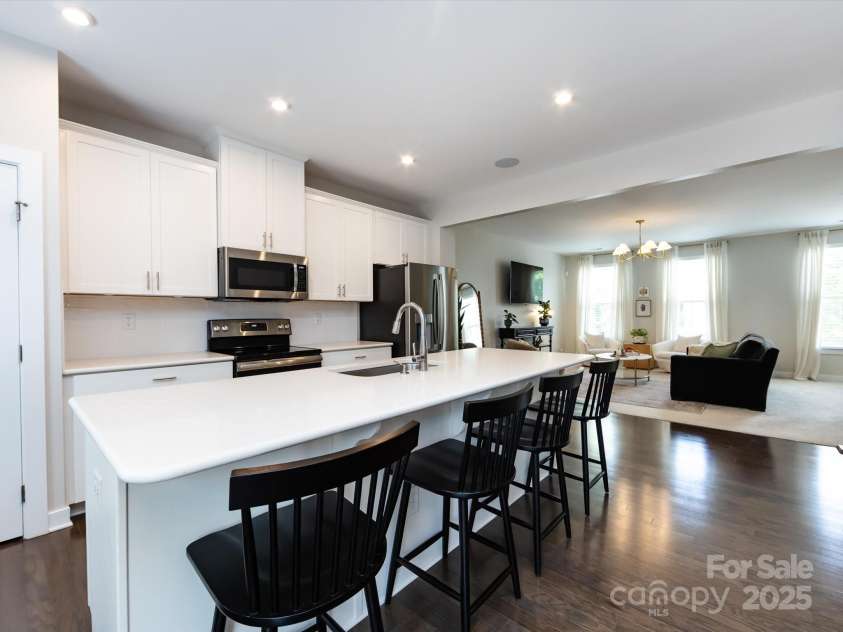 1839 Shumard Lane, Charlotte, NC 28205.  MLS# CAR4264999, YatesRealty ID 28395. 