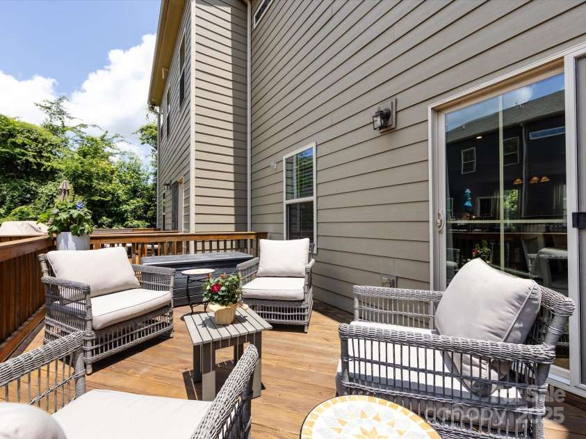 1839 Shumard Lane, Charlotte, NC 28205.  MLS# CAR4264999, YatesRealty ID 28395. 