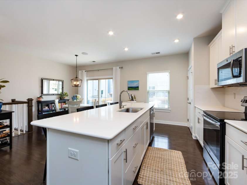 1839 Shumard Lane, Charlotte, NC 28205.  MLS# CAR4264999, YatesRealty ID 28395. 