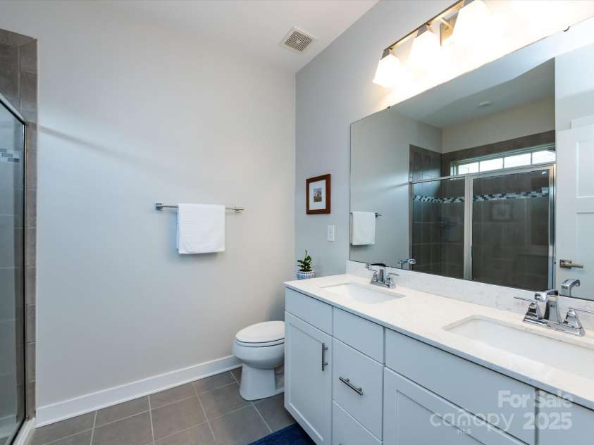 1839 Shumard Lane, Charlotte, NC 28205.  MLS# CAR4264999, YatesRealty ID 28395. 