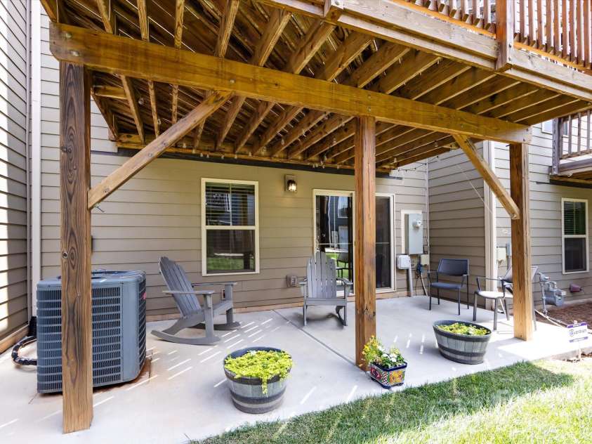 1839 Shumard Lane, Charlotte, NC 28205.  MLS# CAR4264999, YatesRealty ID 28395. 