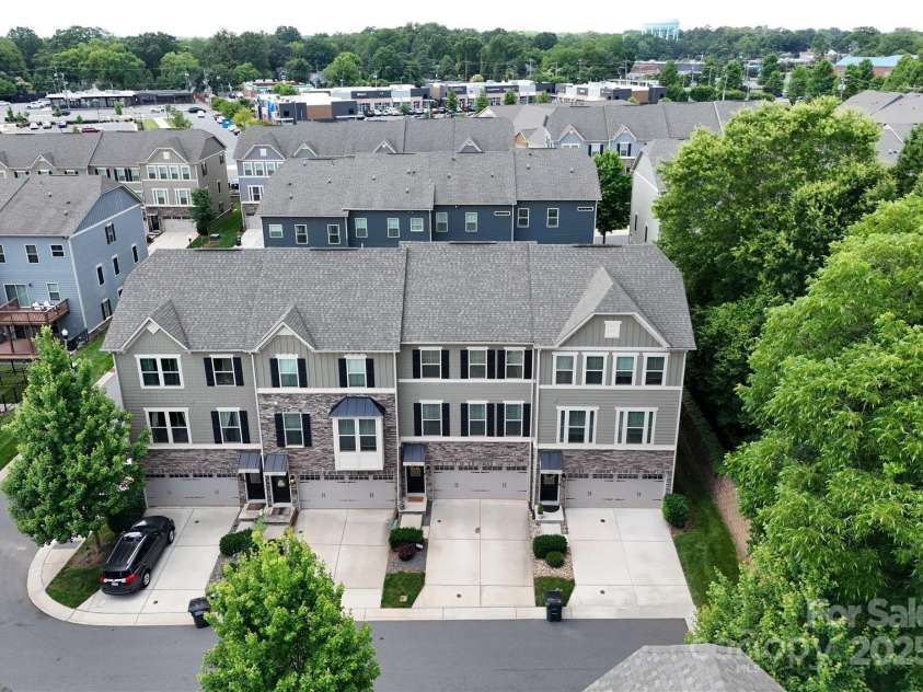 1839 Shumard Lane, Charlotte, NC 28205.  MLS# CAR4264999, YatesRealty ID 28395. 