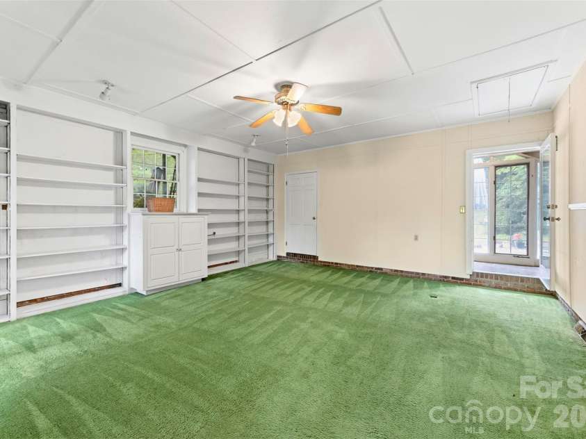 3110 Robinwood Road, Gastonia, NC 28054.  MLS# CAR4414100, YatesRealty ID 28396. 