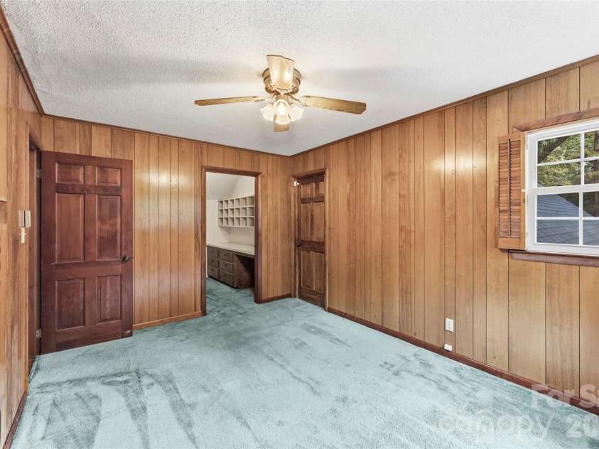 3110 Robinwood Road, Gastonia, NC 28054.  MLS# CAR4414100, YatesRealty ID 28396. 