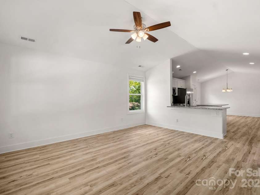 3675 Wakefield Drive, Newton, NC 28658.  MLS# CAR4285073, YatesRealty ID 28396. 