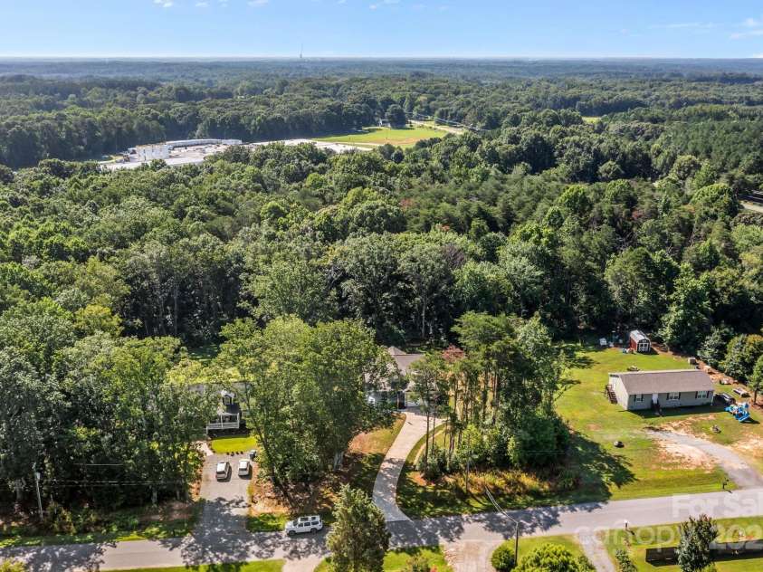 1600 Barefoot Avenue, Catawba, NC 28609.  MLS# CAR4278712, YatesRealty ID 28397. 