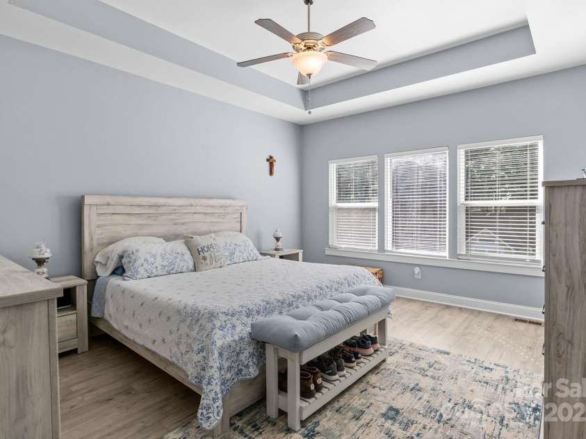 1600 Barefoot Avenue, Catawba, NC 28609.  MLS# CAR4278712, YatesRealty ID 28397. 