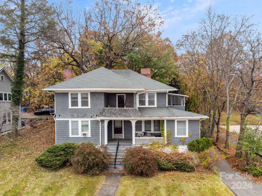 181 Merrimon Avenue, Asheville, NC 28801.  MLS# CAR4197890, YatesRealty ID 284. 