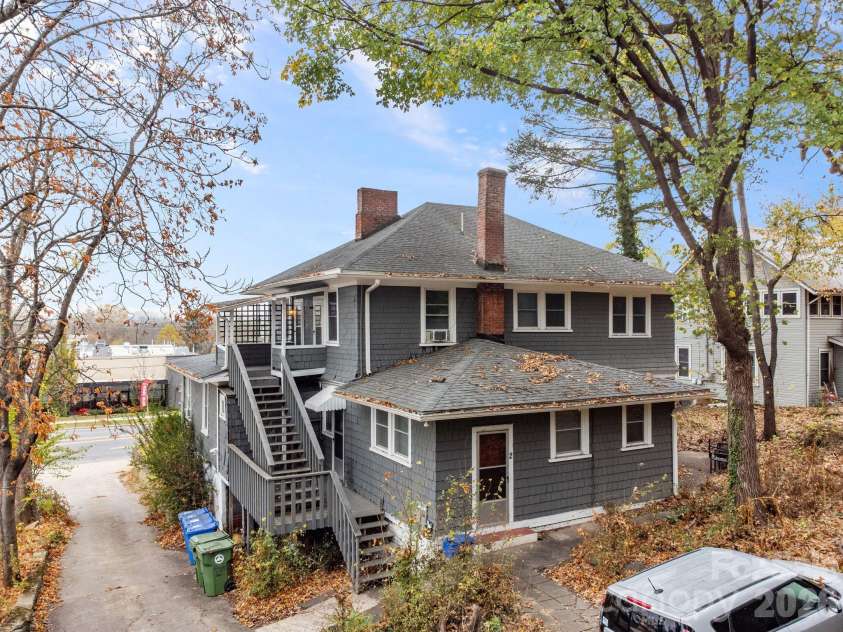 181 Merrimon Avenue, Asheville, NC 28801.  MLS# CAR4197890, YatesRealty ID 284. 