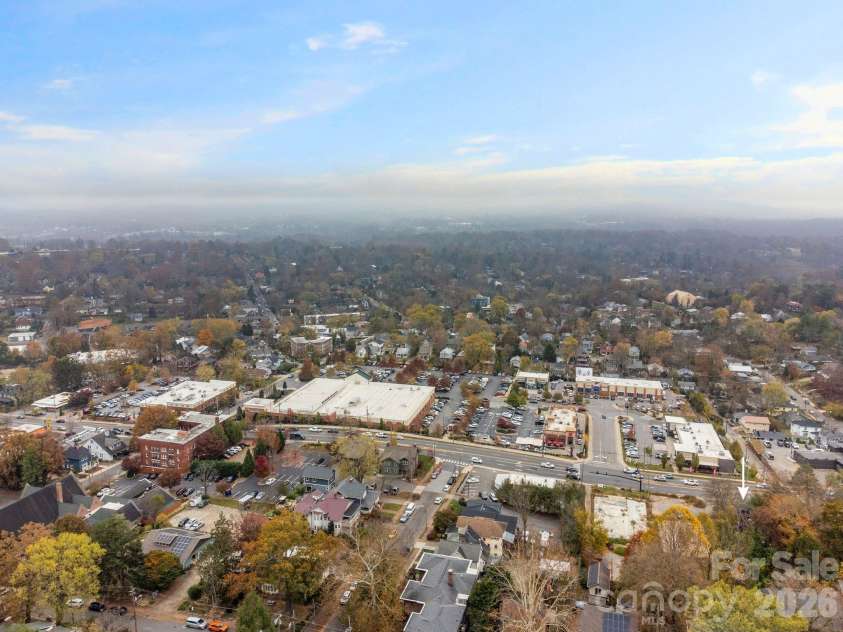 181 Merrimon Avenue, Asheville, NC 28801.  MLS# CAR4197890, YatesRealty ID 284. 