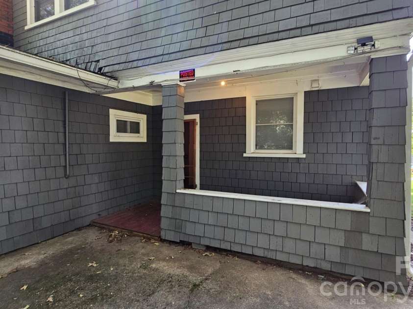 181 Merrimon Avenue, Asheville, NC 28801.  MLS# CAR4197890, YatesRealty ID 284. 