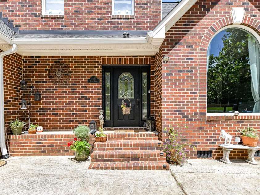 2325 Perry Road, Denver, NC 28037.  MLS# CAR4327085, YatesRealty ID 2840. 