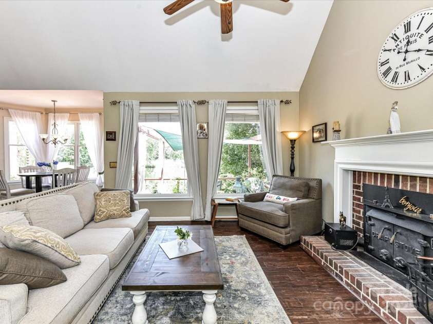 2325 Perry Road, Denver, NC 28037.  MLS# CAR4327085, YatesRealty ID 2840. 