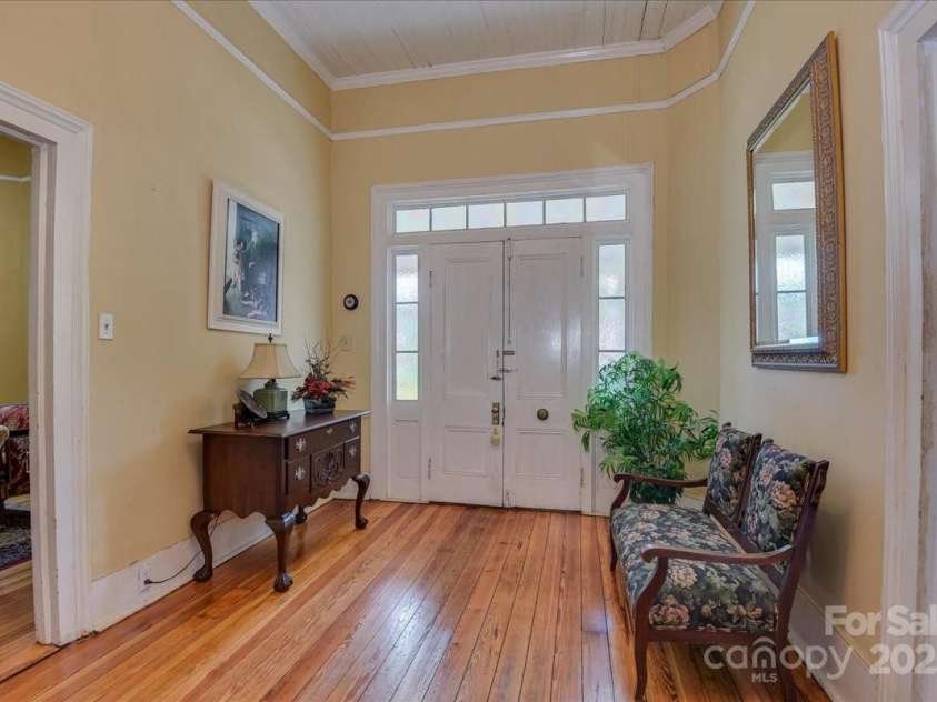 501 Buncombe Street, Edgefield, SC 29824.  MLS# CAR4233509, YatesRealty ID 2840. 