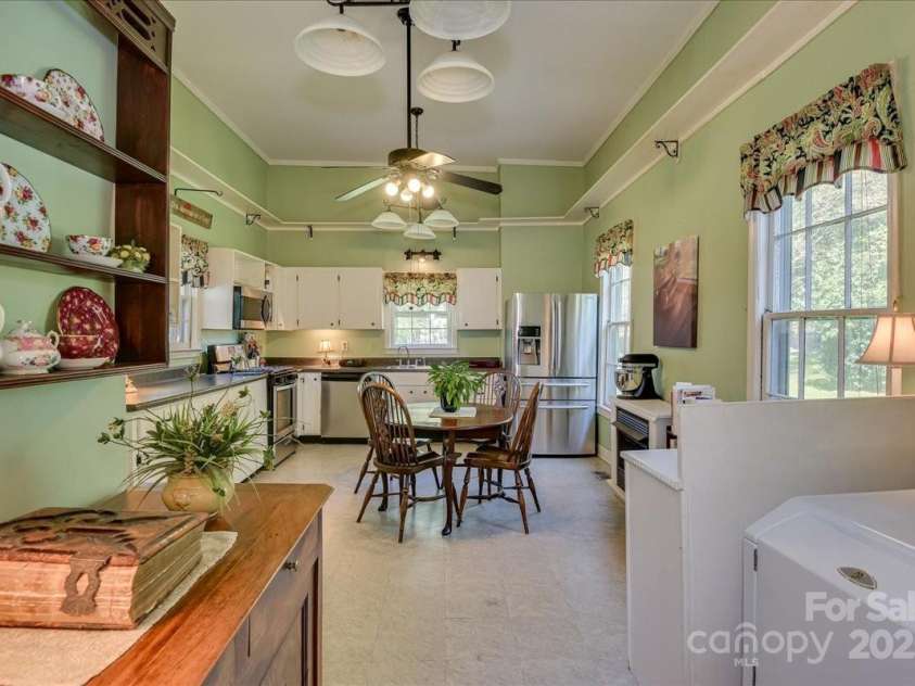 501 Buncombe Street, Edgefield, SC 29824.  MLS# CAR4233509, YatesRealty ID 2840. 