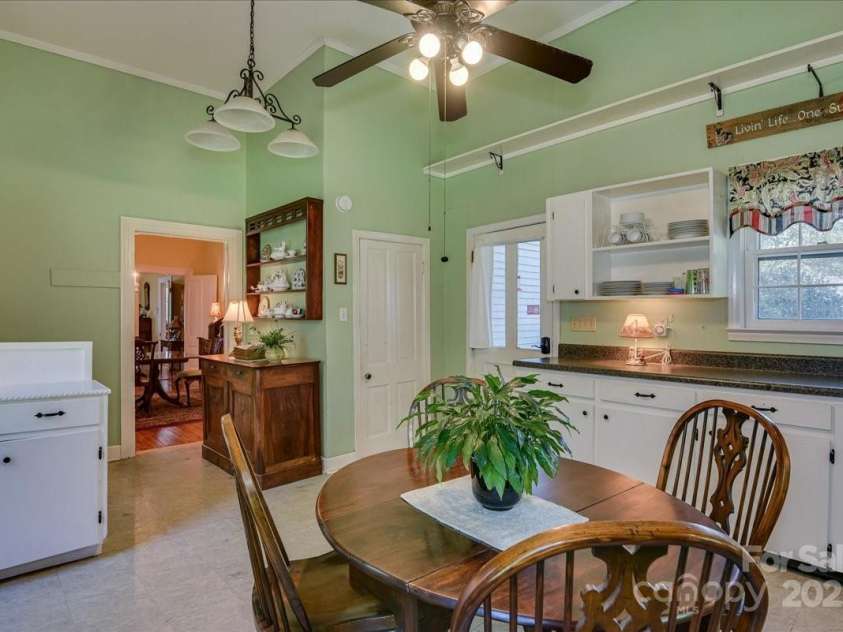 501 Buncombe Street, Edgefield, SC 29824.  MLS# CAR4233509, YatesRealty ID 2840. 