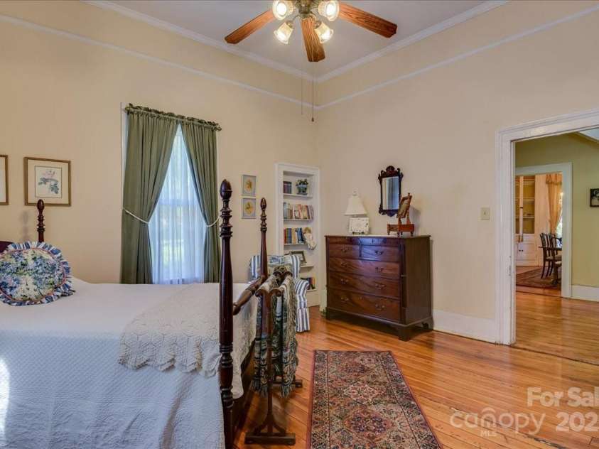 501 Buncombe Street, Edgefield, SC 29824.  MLS# CAR4233509, YatesRealty ID 2840. 