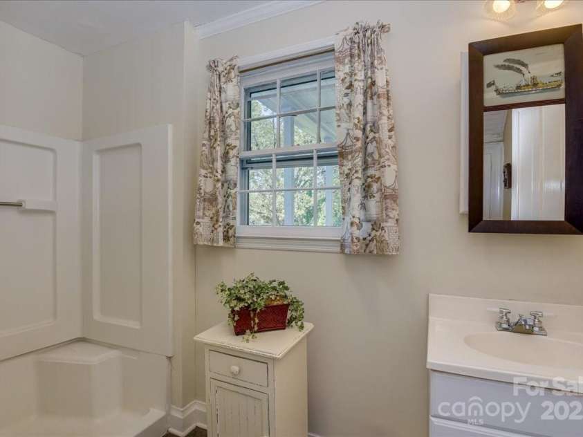 501 Buncombe Street, Edgefield, SC 29824.  MLS# CAR4233509, YatesRealty ID 2840. 