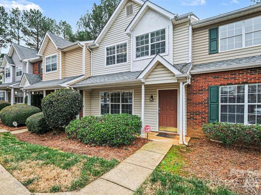5672 Prescott Court, Charlotte, NC 28269.  MLS# CAR4327082, YatesRealty ID 2840. 