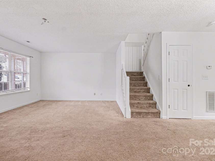 5672 Prescott Court, Charlotte, NC 28269.  MLS# CAR4327082, YatesRealty ID 2840. 