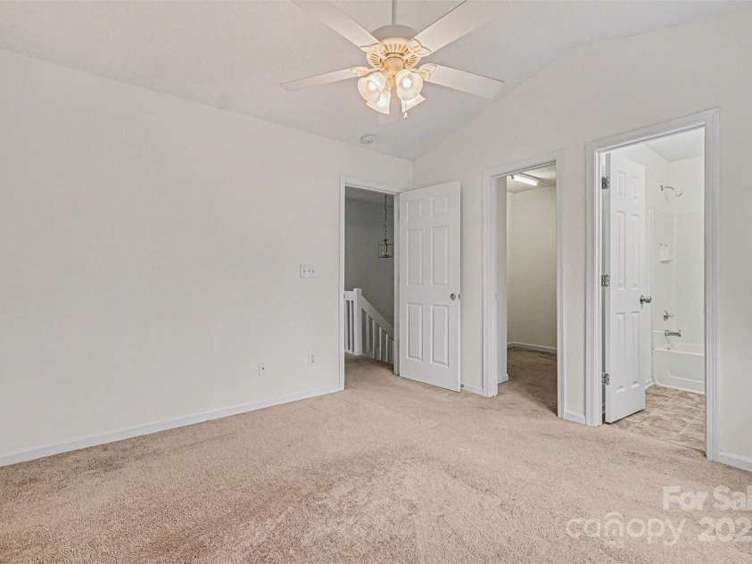 5672 Prescott Court, Charlotte, NC 28269.  MLS# CAR4327082, YatesRealty ID 2840. 