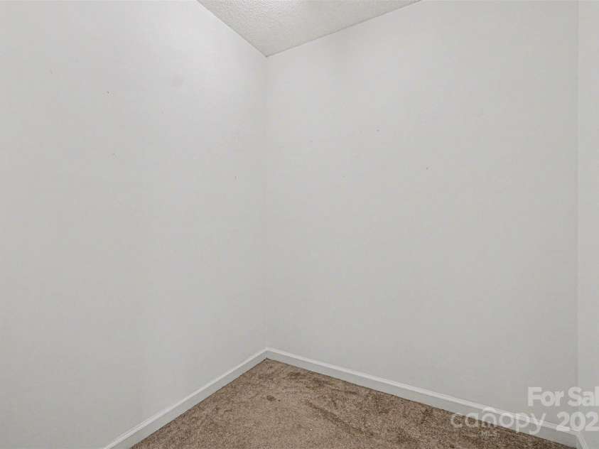 5672 Prescott Court, Charlotte, NC 28269.  MLS# CAR4327082, YatesRealty ID 2840. 