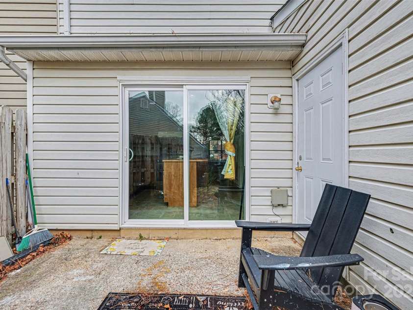 5672 Prescott Court, Charlotte, NC 28269.  MLS# CAR4327082, YatesRealty ID 2840. 