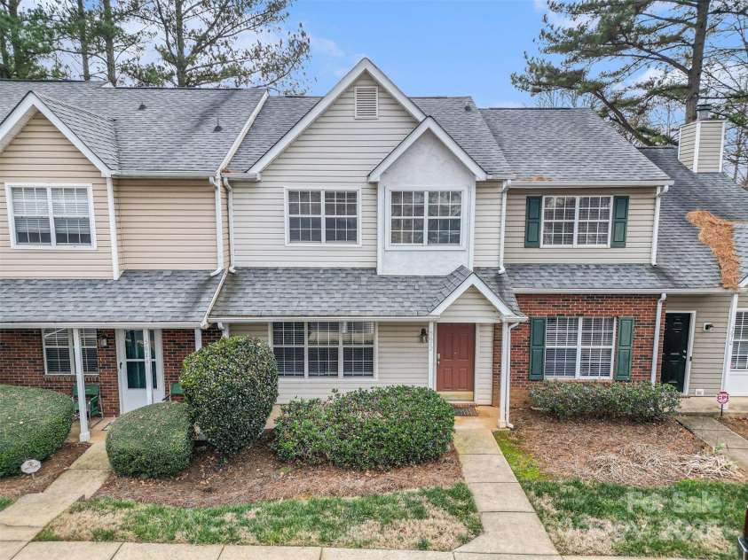 5672 Prescott Court, Charlotte, NC 28269.  MLS# CAR4327082, YatesRealty ID 2840. 