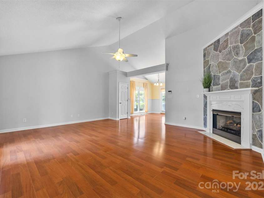 2212 Lookout Point, Rock Hill, SC 29732.  MLS# CAR4284545, YatesRealty ID 28400. 