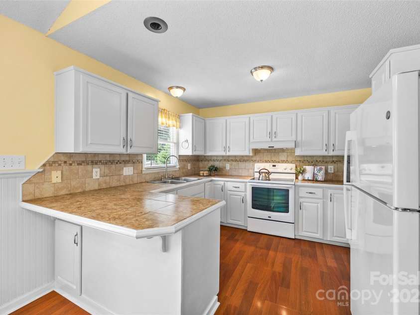 2212 Lookout Point, Rock Hill, SC 29732.  MLS# CAR4284545, YatesRealty ID 28400. 